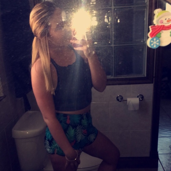 Meet your Posher, Jasmine - Picture 2 of 2